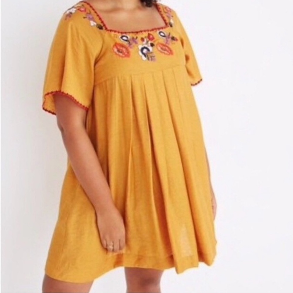 Umgee boho embroidered babydoll mini dress, square neck, pleated front L